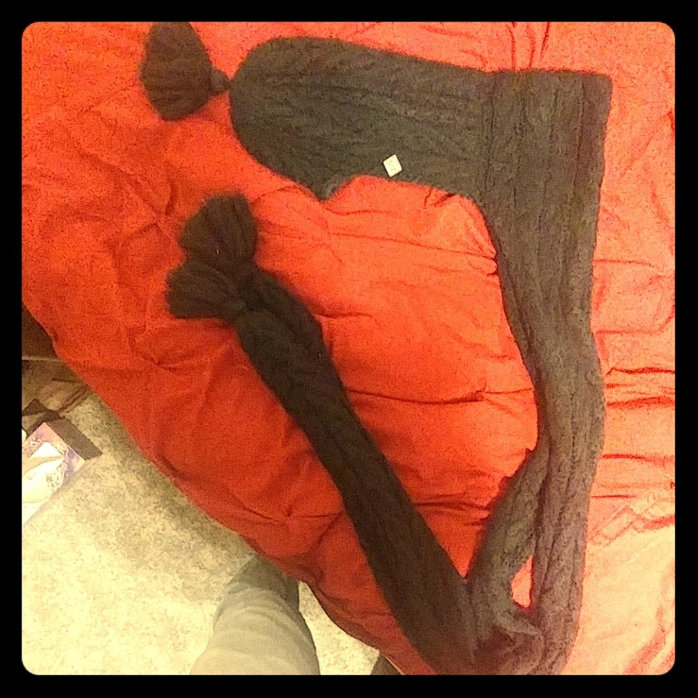 DC Black Knit Beanie With Attached Scarf